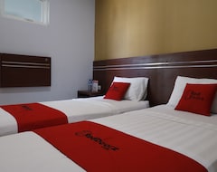 Hotel Reddoorz Plus @ Cakranegara (Mataram, Indonesia)