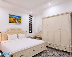 Khách sạn Paradise Suites Dich Vong Hau (Hà Nội, Việt Nam)