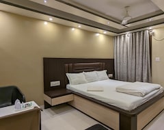 Khách sạn Deluxe 1 (Tarapith, Ấn Độ)