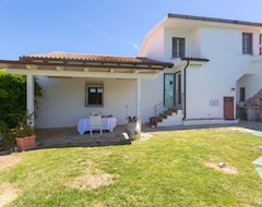 Toàn bộ căn nhà/căn hộ Vacation Home Masseria Difesa Grande In Montenero Di Bisaccia - 9 Persons, 4 Bedrooms (Montenero di Bisaccia, Ý)