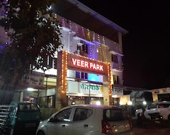 Khách sạn OYO 3441 Hotel Veer Residency (Navi Mumbai, Ấn Độ)