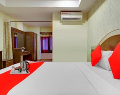 Khách sạn Spot On 49255 Hotel New Simran Palace (Hyderabad, Ấn Độ)