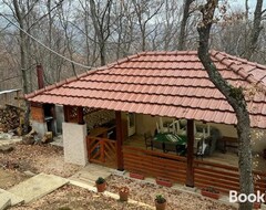 Koko talo/asunto Mountain Vila In Ponikva (Kocani, Pohjois-Makedonia)