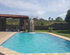 Entire House / Apartment Charbella Farm (Três Ranchos, Brazil)