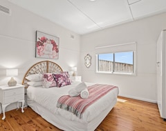 Casa/apartamento entero Delightful 3-Bed Home Minutes From Avoca Beach (Avoca Beach, Australia)