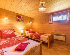 Khách sạn Luxury Chalet In Alpe Dhuez On The Slopes, Close To Shops (Huez, Pháp)