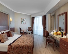 Hotel Well Palace Side (Evrenseki, Turkey)