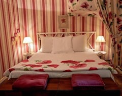 Hotel Kastell Dinec'h Logis (Minihy-Tréguier, France)