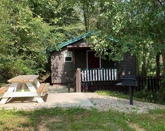 Entire House / Apartment Cabin With Screened Porch And Hot Tub. On A Country Lane, Yet Minutes From Town (Somerset, USA)