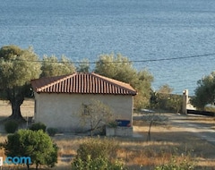 Toàn bộ căn nhà/căn hộ House By The Sea At Skaloma, Loutraki (Agioi Theodori, Hy Lạp)