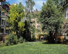 Entire House / Apartment Stylish Garden-gem By Lake: Pet-friendly & Central (Zürich, Switzerland)