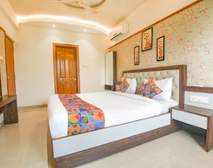 Khách sạn Fabhotel Prime Vihasta Gold Nest (Saligao, Ấn Độ)