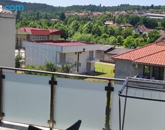 Koko talo/asunto Cozy Apartment With Mountain View (Kamenica, Pohjois-Makedonia)