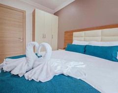 Khách sạn Nehir Suite Hotel (Uzungöl, Thổ Nhĩ Kỳ)