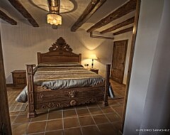 Toàn bộ căn nhà/căn hộ Can Bosch Sleeps 4 (2 Bedrooms) (Orpí, Tây Ban Nha)