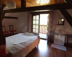 Entire House / Apartment Location Gite De Vacances Pour 4 à 5 Personnes (Eps, France)