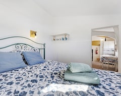 Casa/apartamento entero Holiday Home Abrigo Do Pescador With Sea View, Private Terrace And Wi-fi (Aljezur, Portugal)