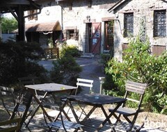 Campingplads Tipi du centre UnisVers (Peyrat-le-Château, Frankrig)