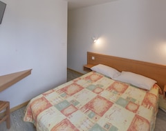 Hotel Residence Les Aliziers (Besse-et-Saint-Anastaise, France)