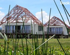 Khách sạn The Ark Paradio Lodge (Naivasha, Kenya)