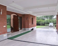 Khách sạn Jain Farms (Gurgaon, Ấn Độ)