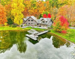 Toàn bộ căn nhà/căn hộ Sylvan Springs Chalet - Very Private Retreat Like Home. (Rochester, Hoa Kỳ)