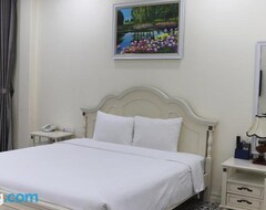 Khách sạn Paradise Suites Dich Vong Hau (Hà Nội, Việt Nam)