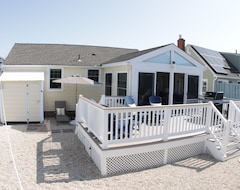 Koko talo/asunto Dog Friendly Beach Home in Surf City, Long Beach Island, New Jersey (Surf City, Amerikan Yhdysvallat)