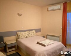 Majatalo Zekir - Zimmer - Rooms - Struga - Boulevard (Struga, Pohjois-Makedonia)
