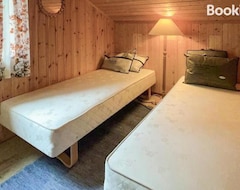 Cijela kuća/apartman Stunning Home In Hellandsjen With 4 Bedrooms (Hemne, Norveška)