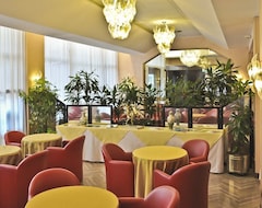 Hotel Lloyd (Milán, Italia)