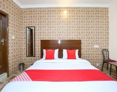 OYO 13700 Hotel Star Palace (Chandigarh, Indija)