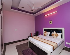 Hotel OYO 10665 Sector 20 (Delhi, India)