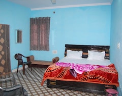 Khách sạn Oyo 702047 Sweet Suite (Hathras, Ấn Độ)