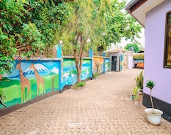 Otel Arusha Giraffe Lodge (Arusha, Tanzanya)