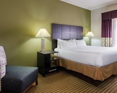 Holiday Inn Express Hotel & Suites Mooresville - Lake Norman, an IHG Hotel (Mooresville, USA)