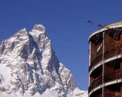 Cijela kuća/apartman Room Apartment Luxury Duplex View Matterhorn Skis - Sauna - Wifi (Valtournenche, Italija)
