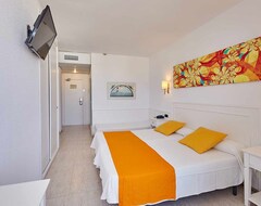 Хотел Stil Victoria Playa (Сант Томас, Испания)