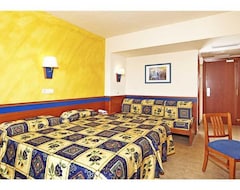 Mll Palma Bay Club Resort Hotel (El Arenal, Spain)