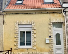 Hele huset/lejligheden À 200 M De La Plage, Central, Bel Appartement 3 Pièces Dans Maison Classée (Gravelines, Frankrig)