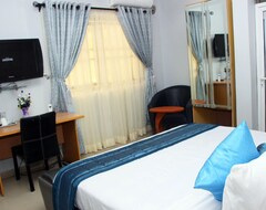 Hotel Grandluxe (Ikeja, Nigerija)