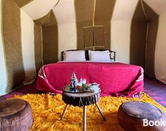 Khách sạn Desert Magic Experience (Merzouga, Morocco)