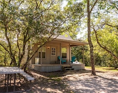 Toàn bộ căn nhà/căn hộ Cozy Cabins Self Or Family Retreat (Bonham, Hoa Kỳ)