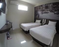 Hotel Sampurna Cirebon (Cirebon, Indonesia)