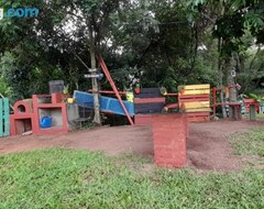 Koko talo/asunto Habitacion Familiar. El Arroyo (Piribebuy, Paraguay)
