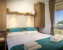 Aparthotel Aminess Maravea Camping Resort Mobile Homes (Novigrad, Croacia)