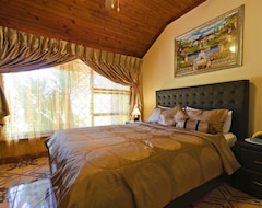 Khách sạn Golden Gate Guest House (Sandton, Nam Phi)