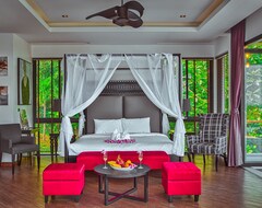 Hotel Fully Serviced Grand Villa Luxury Time Phuket (Surin, Tajland)