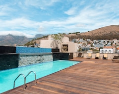 Cape Royale Luxury Hotel And Residence (Cape Town, Güney Afrika)