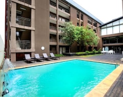Otel Nicol (Johannesburg, Güney Afrika)